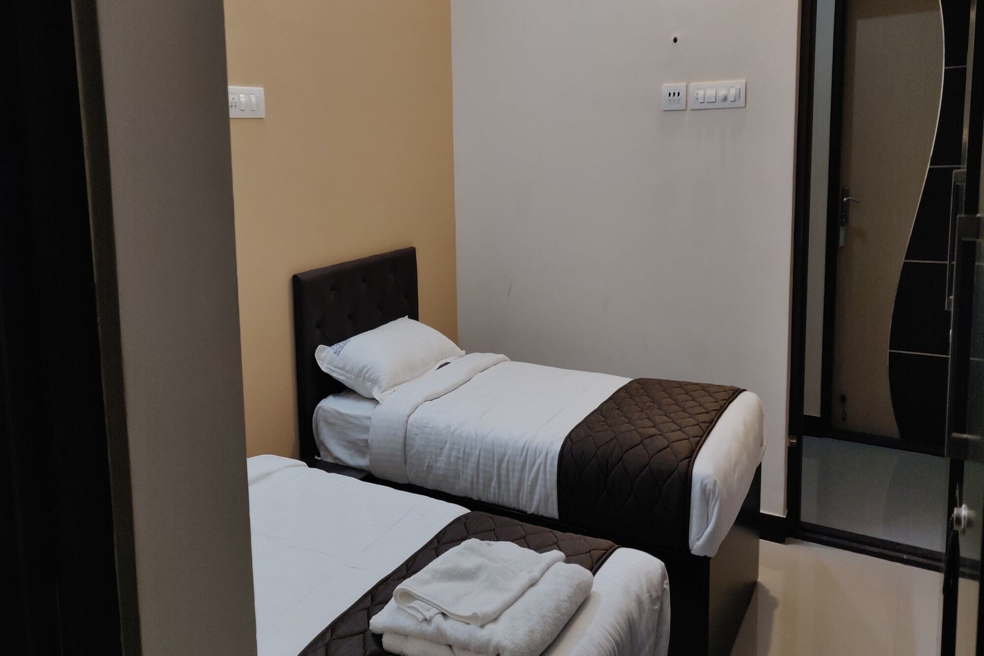 Oyo Flagship 24147 Royal Stay Singanallur Ngoại thất bức ảnh