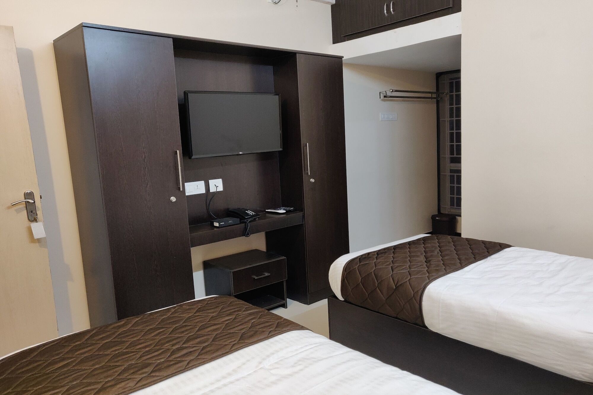 Oyo Flagship 24147 Royal Stay Singanallur Ngoại thất bức ảnh